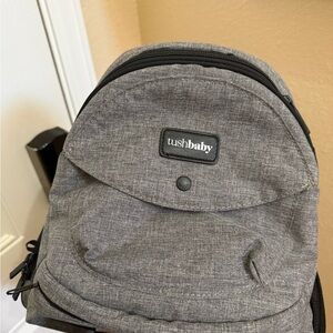 Tushbaby hip carrier grey